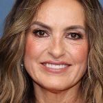Mariska Hargitay's 2026 Emmys Hair Was a Subtle Tribute to Her Mom—See the Photos